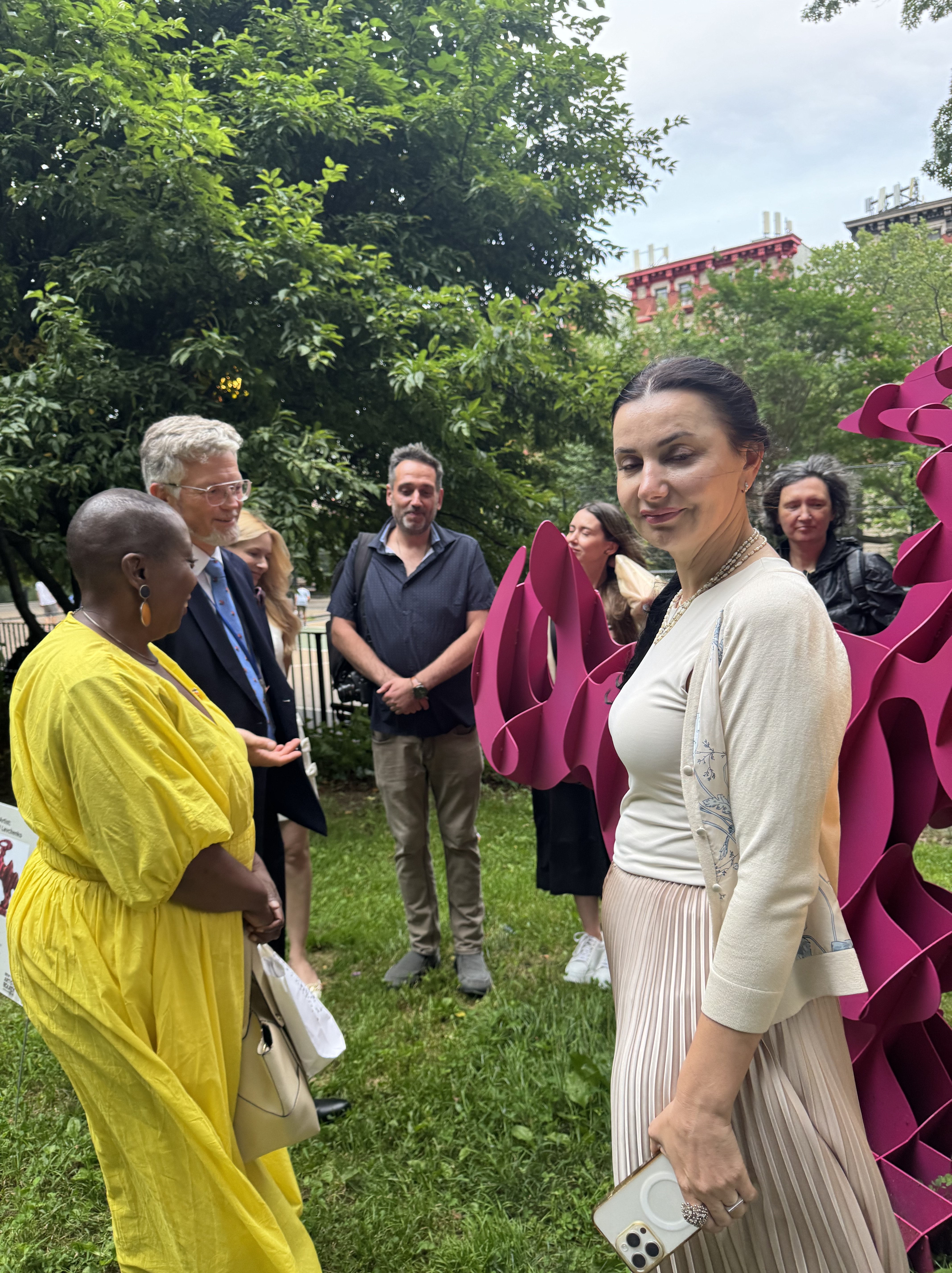  Harlem Sculpture Gardens presents Ukrainian culture and art to Morningside Park